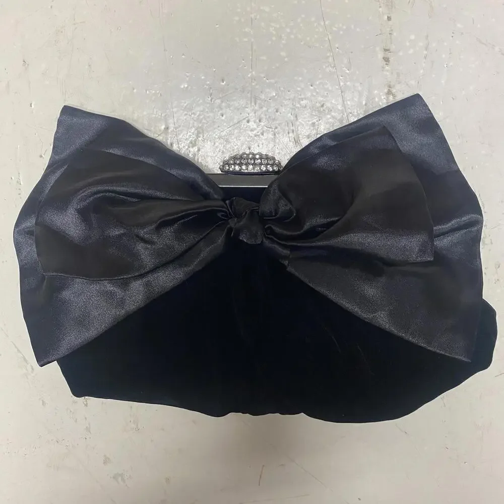 NEIMAN MARCUS black velvet velour bow clutch purse